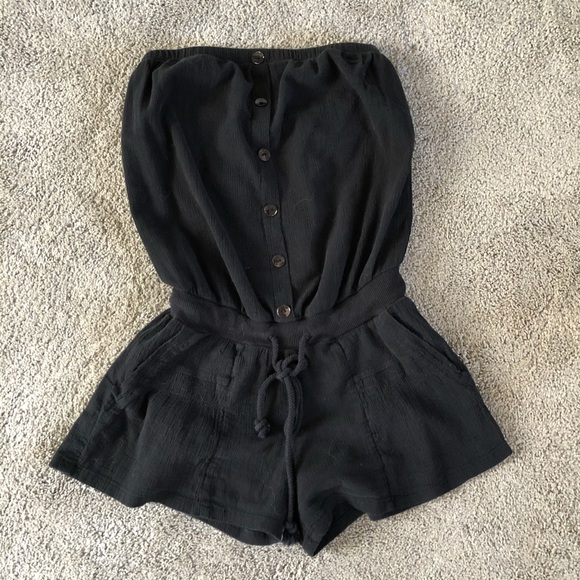 Black Romper Linen-like Fabric With Buttons, Pockets, & Drawstring - Picture 1 of 5